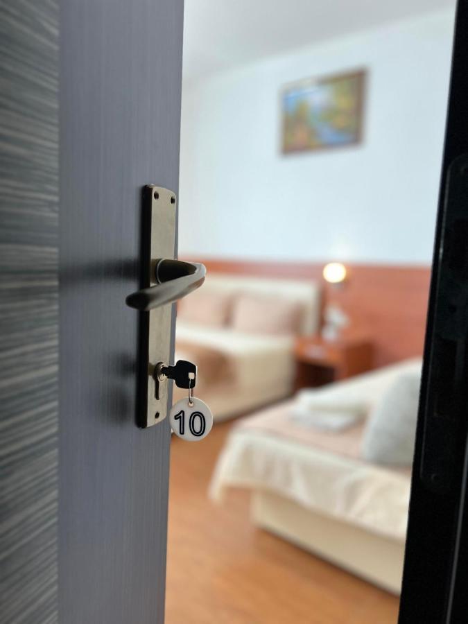 Apartments Fat E Jet - Pool & Breakfast Ούλτσιν Εξωτερικό φωτογραφία