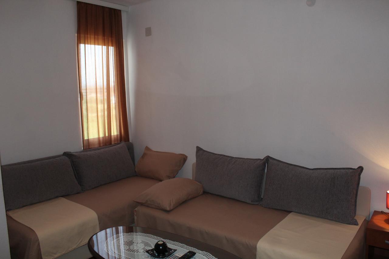 Apartments Fat E Jet - Pool & Breakfast Ούλτσιν Εξωτερικό φωτογραφία