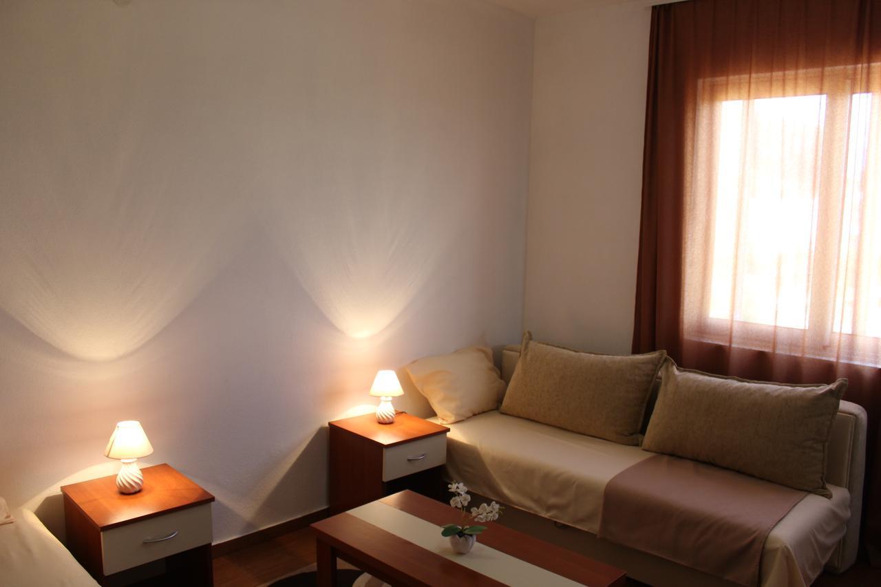 Apartments Fat E Jet - Pool & Breakfast Ούλτσιν Εξωτερικό φωτογραφία