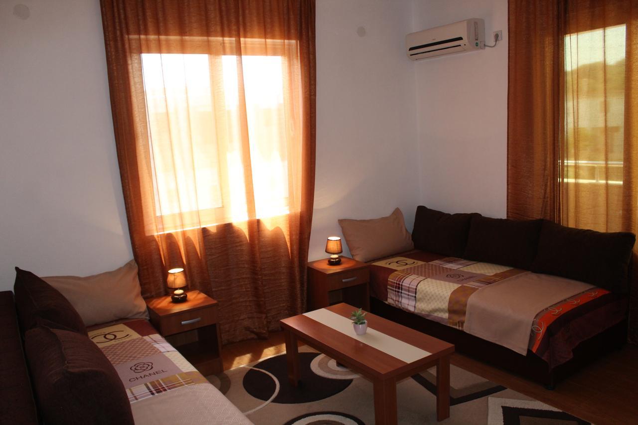 Apartments Fat E Jet - Pool & Breakfast Ούλτσιν Εξωτερικό φωτογραφία