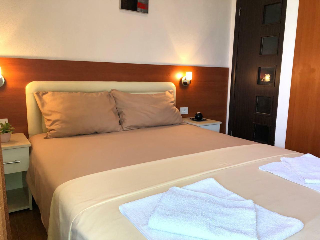 Apartments Fat E Jet - Pool & Breakfast Ούλτσιν Εξωτερικό φωτογραφία